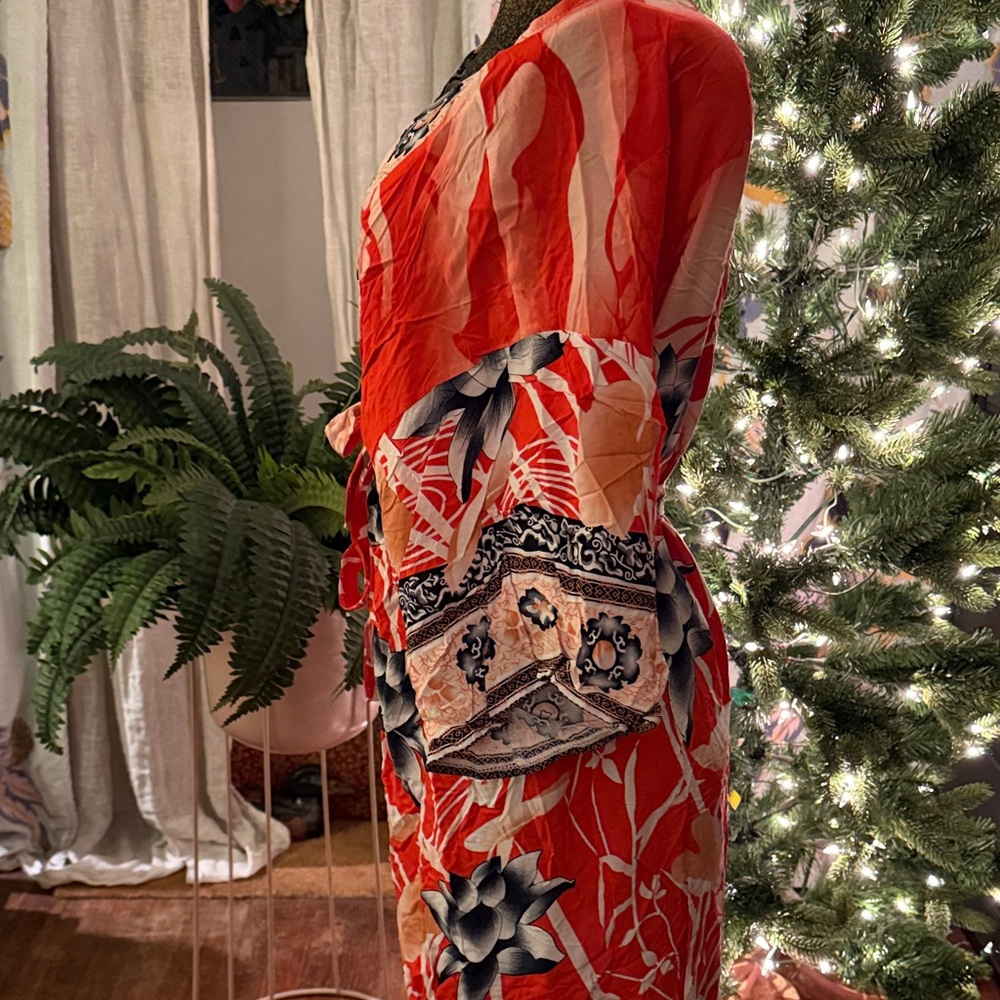 Vibrant Floral Kimono Robe - Picture 2 of 4